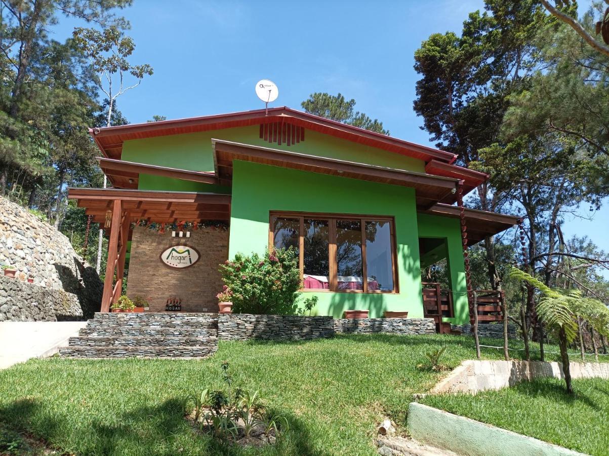 Cat-B&B Mi Hogar Jarabacoa Bagian luar foto